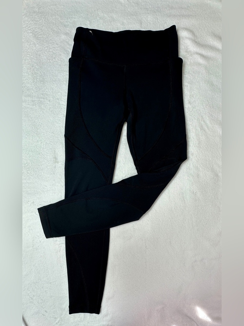 Lululemon Groove High-Rise Ribbed Panel Tight 25" Black Leggings Size 6